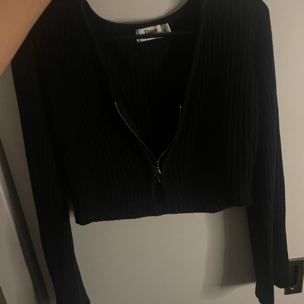 Tiger Mist sweater set!